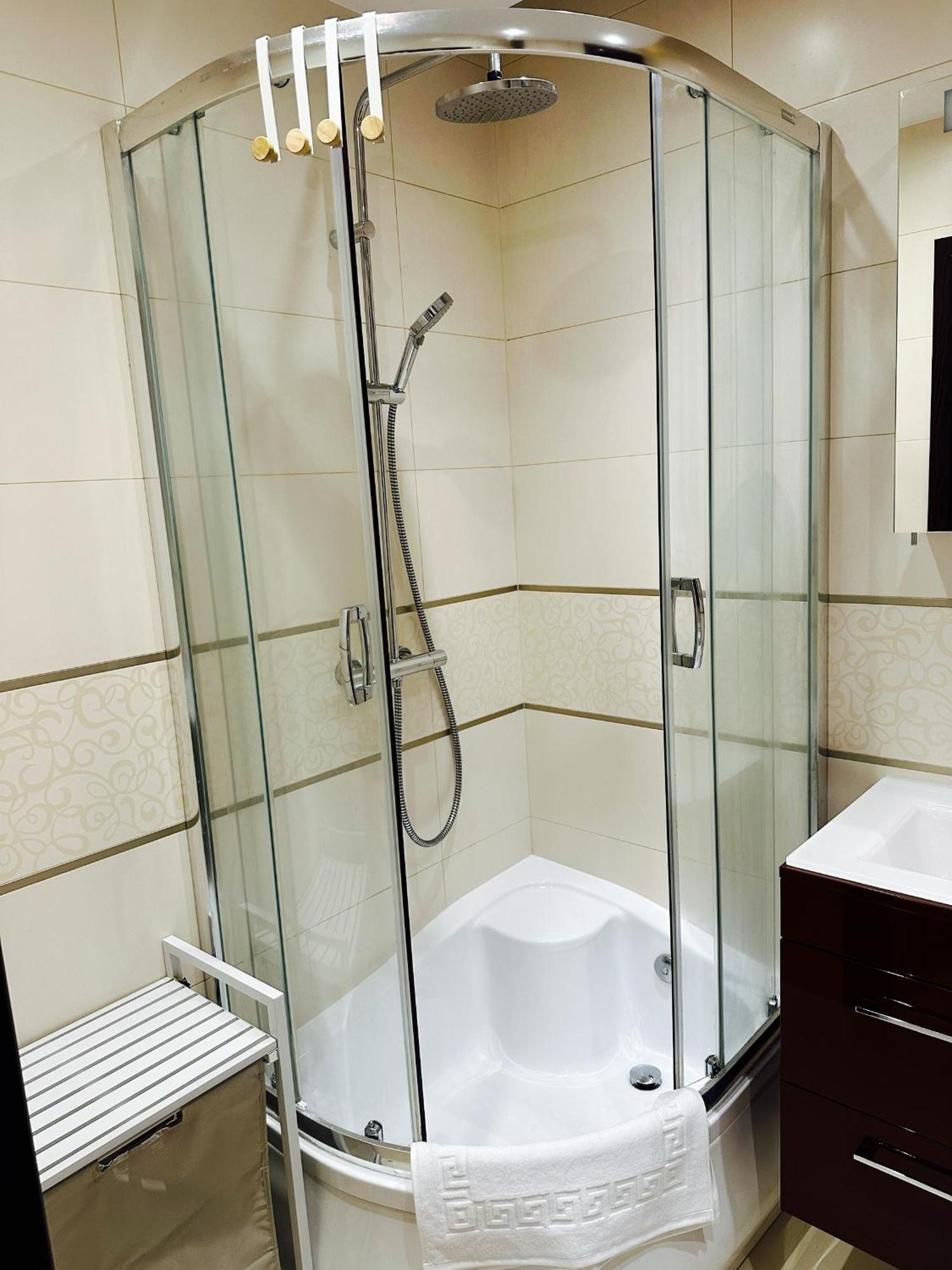 Krakowska Comfort - Strong Wifi And Free Parking Warschau Exterior foto